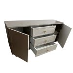 Comoda Cleo, greige, 3 sertare, 2 usi, MDF vopsit